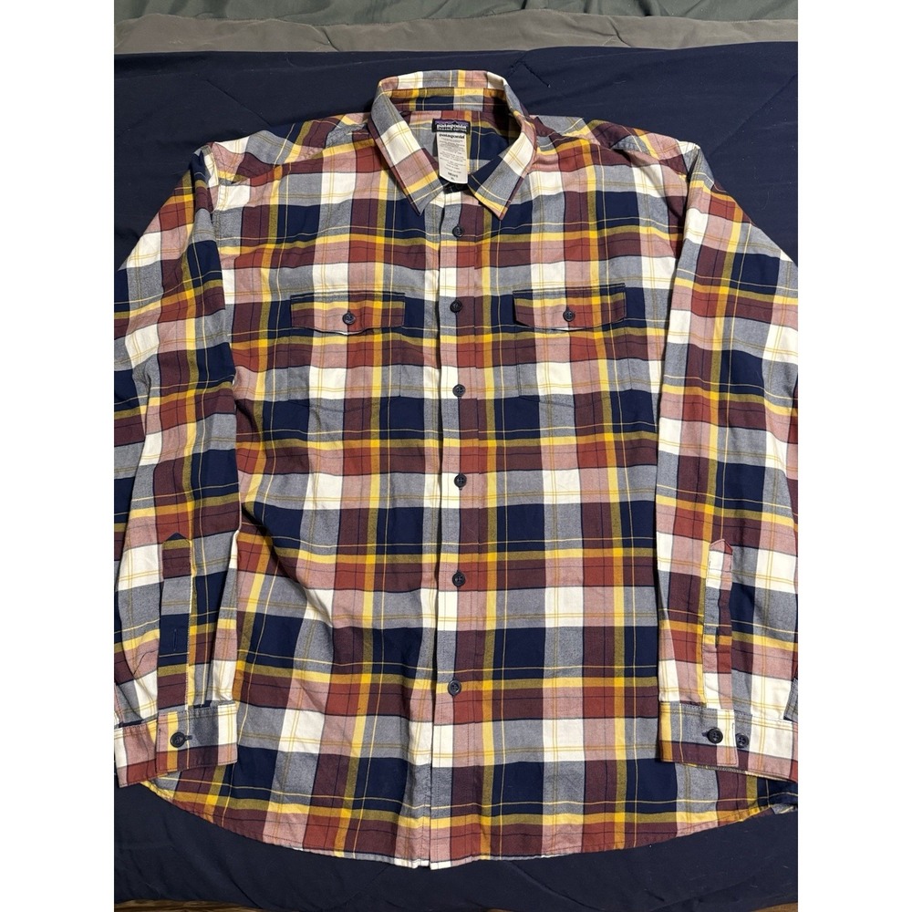 Patagonia Shirt Mens XL Red Buckshot Flannel Shadow Plaid Button Up Outdoor